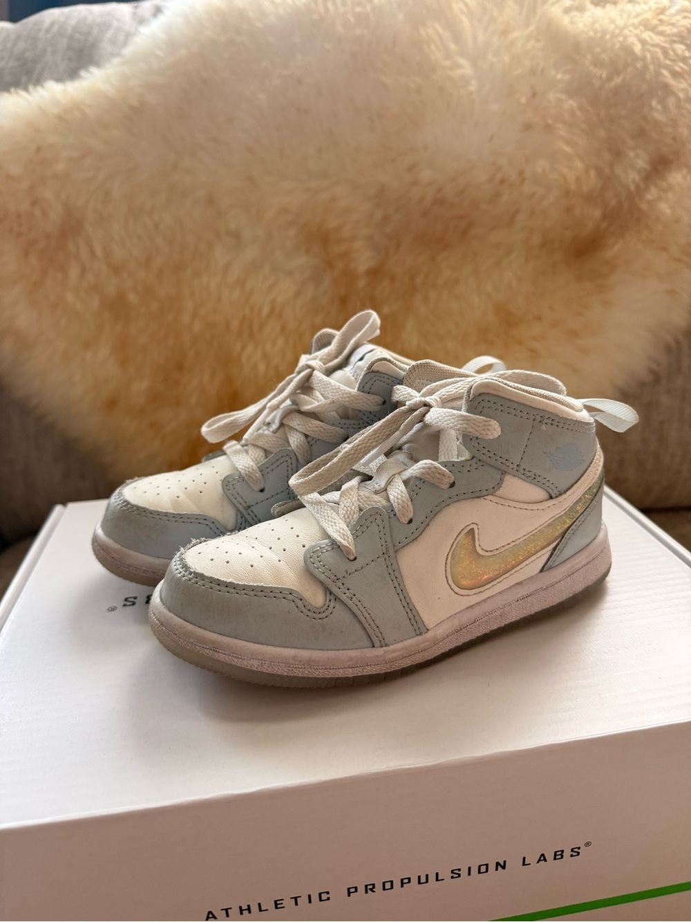 Jordan Kids Mid-Top Sneakers